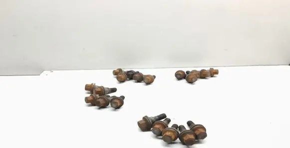 Peugeot 308 Nuts/bolts 