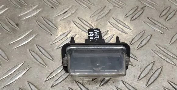 Toyota Yaris Number plate light