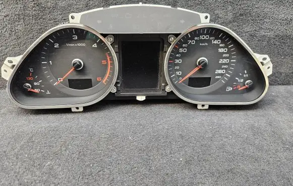 Audi A6 S6 C6 4F Speedometer (instrument cluster) 4F0920933Q 503002321804