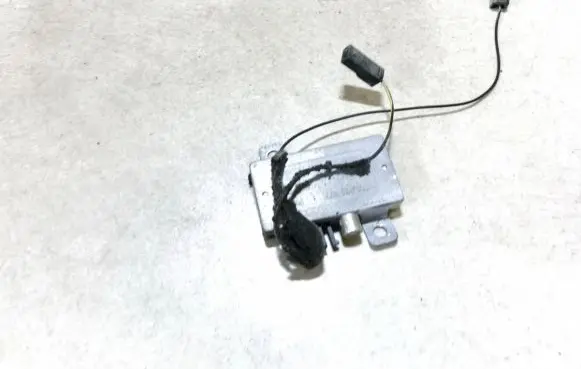 Volkswagen Vento Antenna control unit 3a5035577