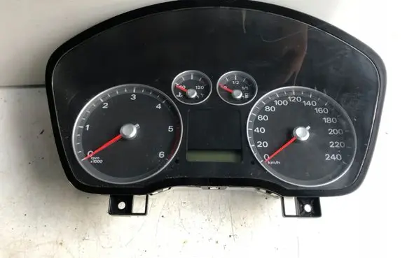 Ford Focus Speedometer (instrument cluster) 4M5T10849GR