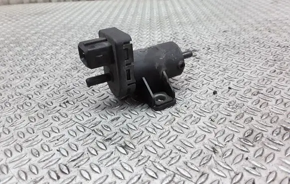 Renault Megane II Vacuum valve 7700113709