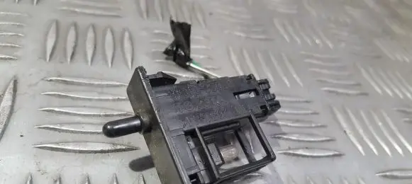 Lexus IS 200-300 Sensor 8937348010 89373-48010