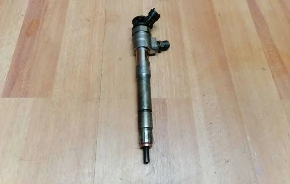 Renault Espace V (RFC) Fuel injector 0445110896 166000849R