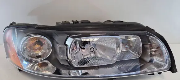 Volvo XC70 Headlight/headlamp