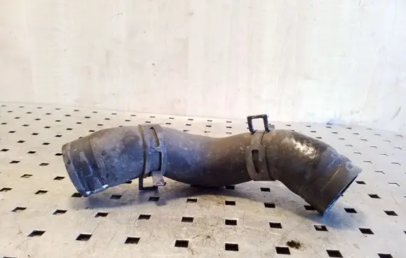 Toyota RAV 4 (XA20) Engine coolant pipe/hose