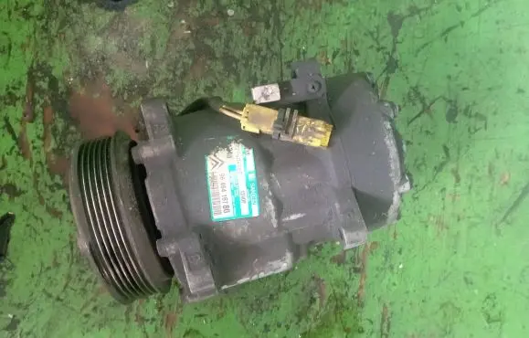 Peugeot 206 Air conditioning (A/C) compressor (pump) 9646416780