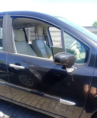 Renault Modus Front door