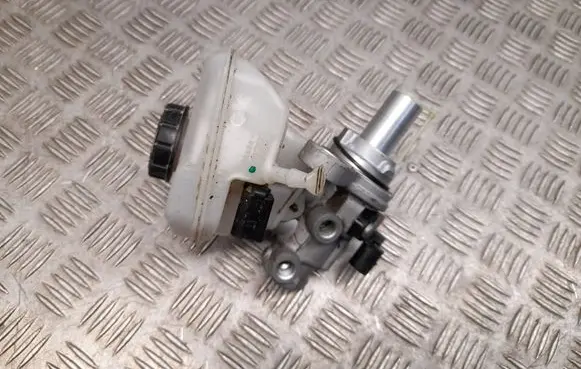 Audi Q5 SQ5 Master brake cylinder