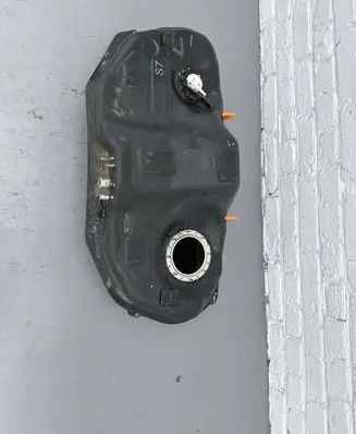 Subaru XV I Fuel tank 01140220