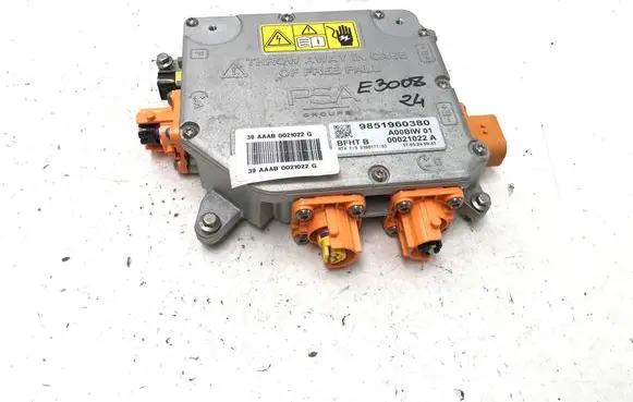 Peugeot 3008 III Voltage converter/converter module 9851960380 39AAAB0021022G
