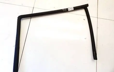 Peugeot 406 Rubber seal rear door 0704101 0703303