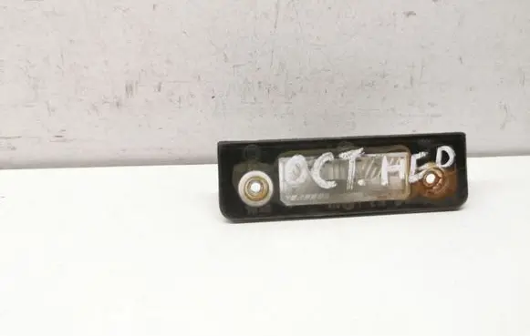 Skoda Octavia Mk2 (1Z) Number plate light 1Z0943021