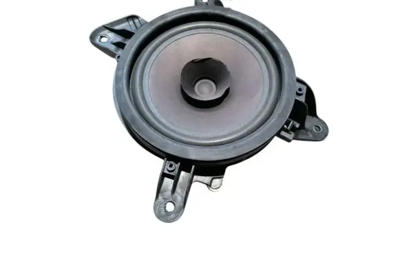 Volvo XC70 Front door speaker 30679500
