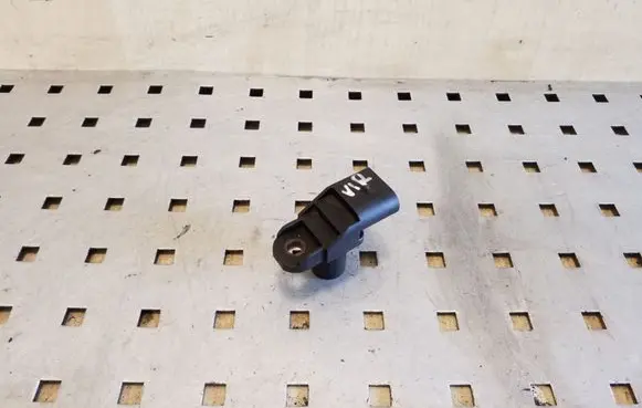 BMW 5 E60 E61 Camshaft position sensor 779225603