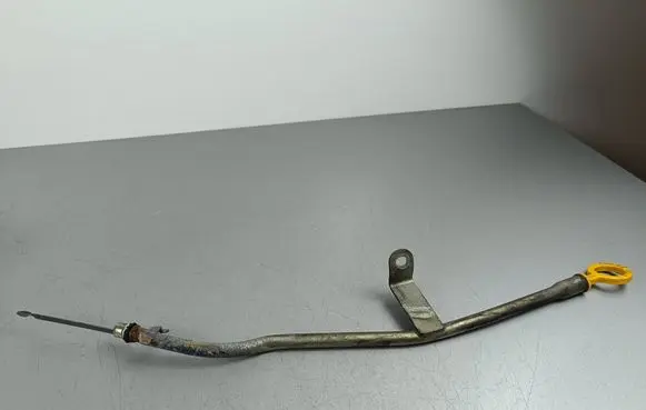 Toyota GT 86 Oil level dip stick 