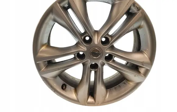 Nissan Qashqai R17 alloy rim