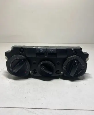 Volkswagen Golf V Climate control unit