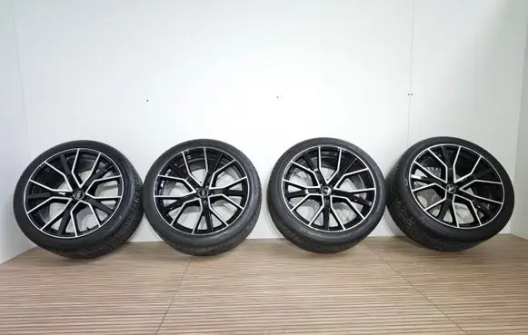 Audi Q7 4M R22 alloy rim 4m0601025ds