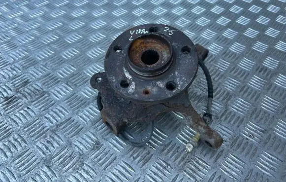 Opel Vivaro Front wheel hub spindle knuckle