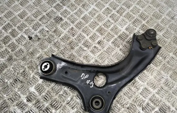 Renault Clio V Front lower control arm/wishbone 545002446R