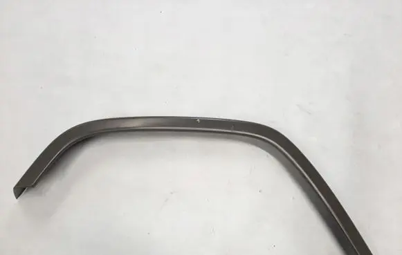 Mercedes-Benz G W463 2nd Gen Fender trim (molding) 
