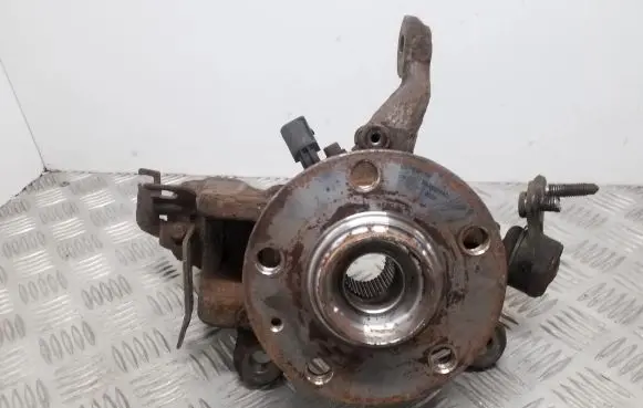 Skoda Superb B6 (3T) Front wheel hub