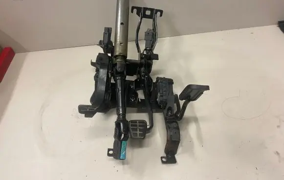 Volkswagen Sharan Pedal assembly 7M3721031K 000601 09100950342