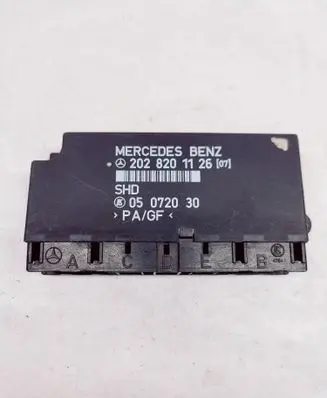 Mercedes-Benz C W202 Comfort/convenience module 2028201126 05072030