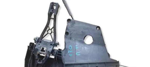 Volvo V70 Front door lock 31253674