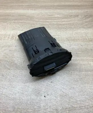 Ford Focus Dashboard side air vent grill/cover trim 4M51A014L21AD 4M51A014L21BC