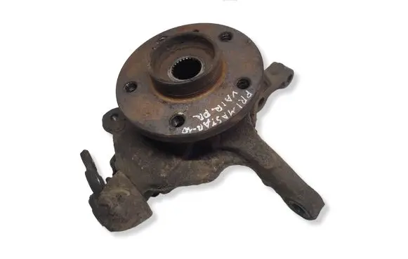 Nissan Primastar Front wheel hub 