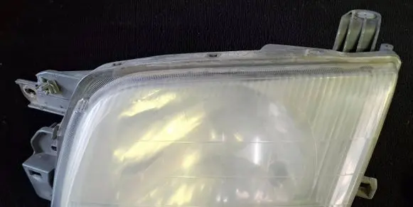 Subaru Forester SF Headlight/headlamp