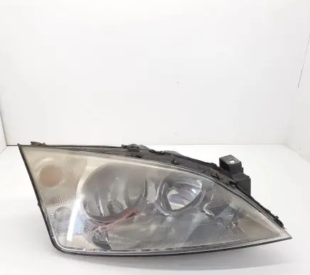 Ford Mondeo Mk III Headlight/headlamp 1S7113005AM 1305239177