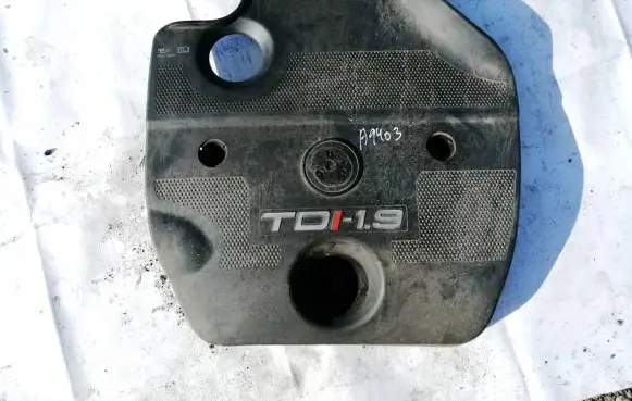 Volkswagen Golf IV Engine cover (trim) 012784a 038103925e