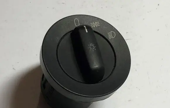 BMW 5 E39 Light switch 8363683 61318363683