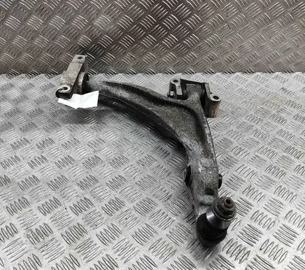Volvo XC90 Front lower control arm/wishbone 32381882