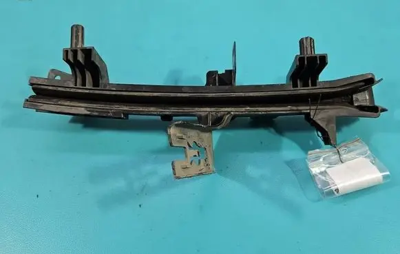 Ford Focus Other engine bay part JX7B-A21979-A IMPRK1536199