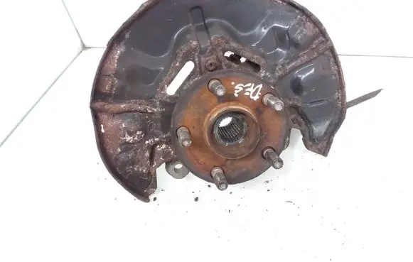 Toyota Avensis T250 Front wheel hub spindle knuckle