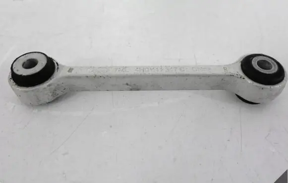 Audi A8 S8 D4 4H Front anti-roll bar/stabilizer link 4H0411317C