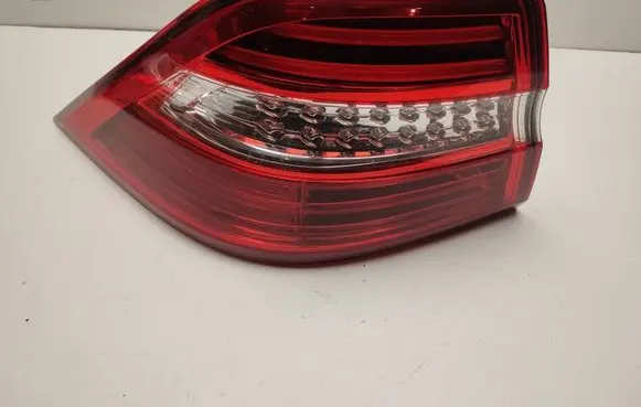 Rear/tail lights