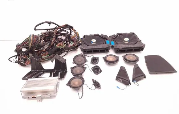 BMW 5 F10 F11 Audio system kit 9241334 B2513718