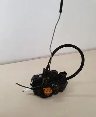 Opel Insignia A Front door lock 13579518 3023881