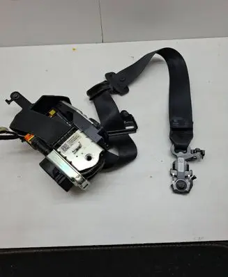 Volvo XC90 Front seatbelt 39844546 06082015 626949400