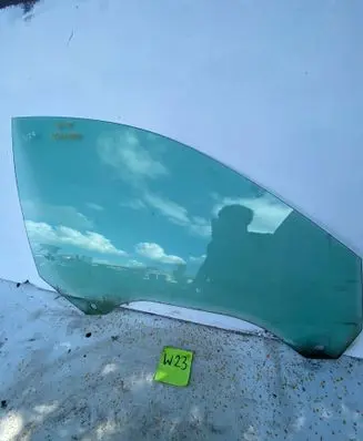 Audi A6 S6 C5 4B Front door window glass four-door 43R00082 DOT90AS2M40