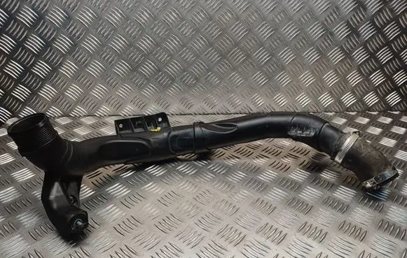 Volkswagen PASSAT B6 Intercooler hose/pipe 5N0145840D