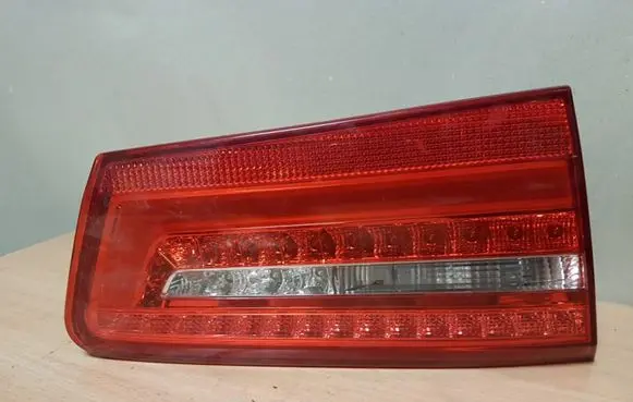 Audi A6 S6 C7 4G Tailgate rear/tail lights 4G9945093B
