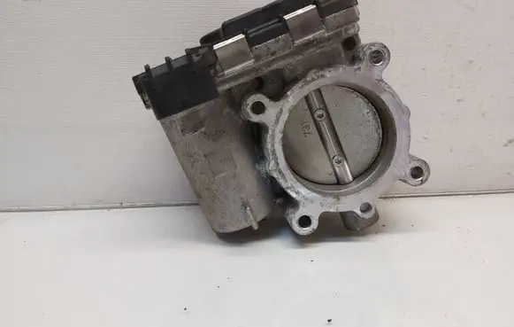 Mercedes-Benz B W246 W242 Engine shut-off valve A2701410025