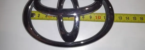 Toyota Avensis T250 Manufacturers badge/model letters 7543105050