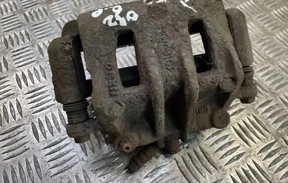 KIA Sorento Front brake caliper